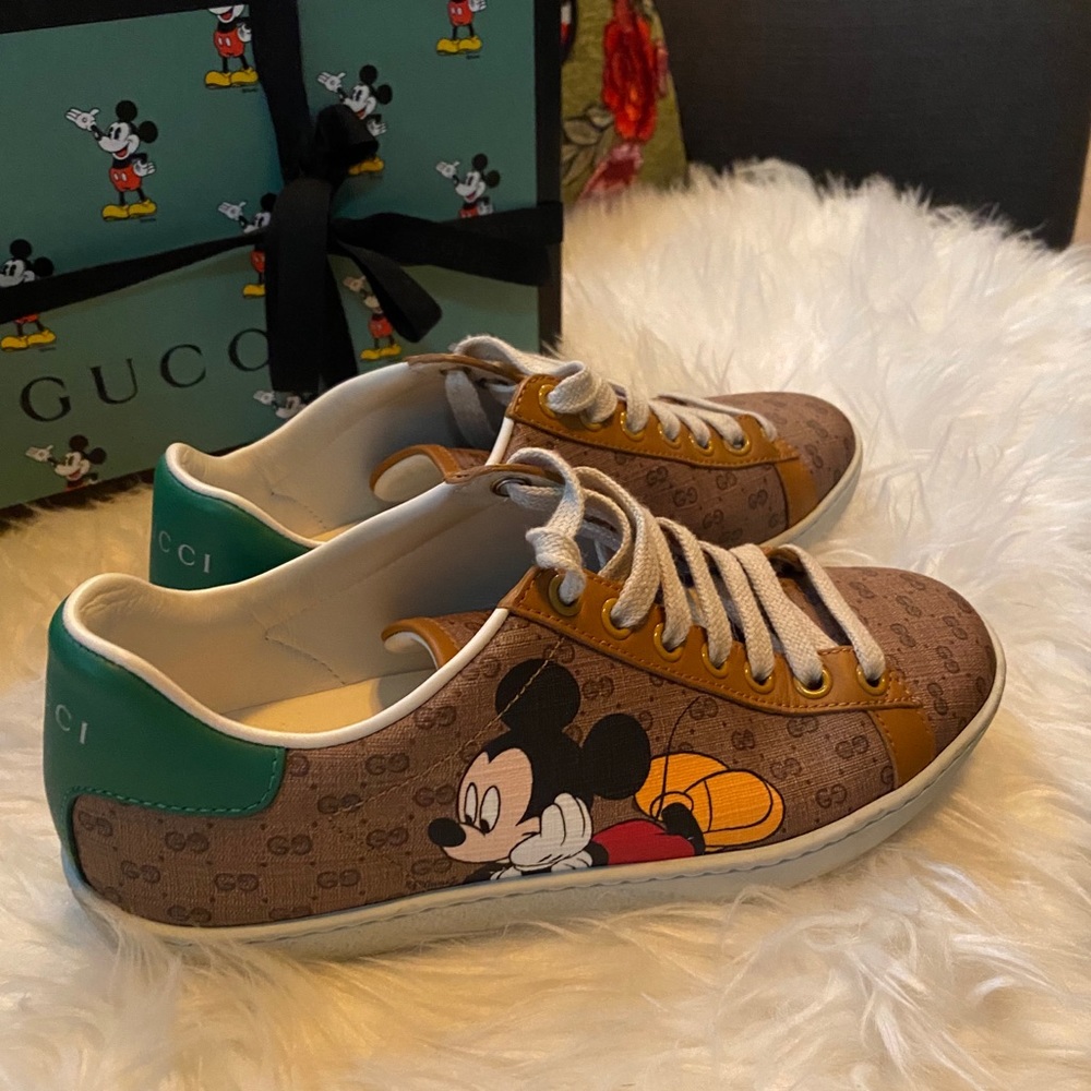 AUTH GG Disney x Gucci Ace sneaker 35 fits 36